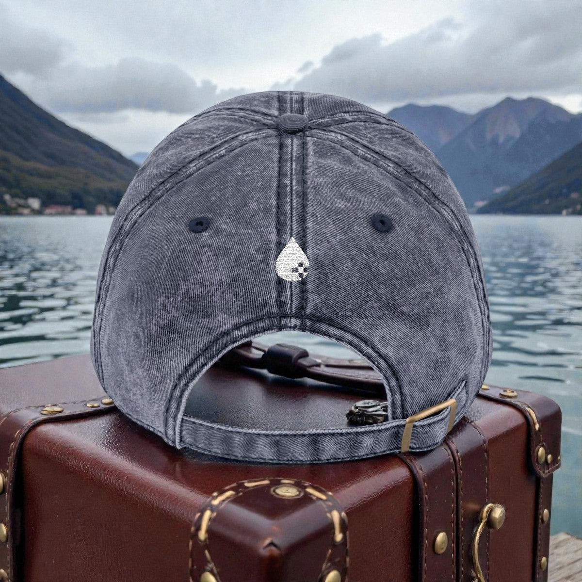 HEART RACING - Embroidered Vintage Cap